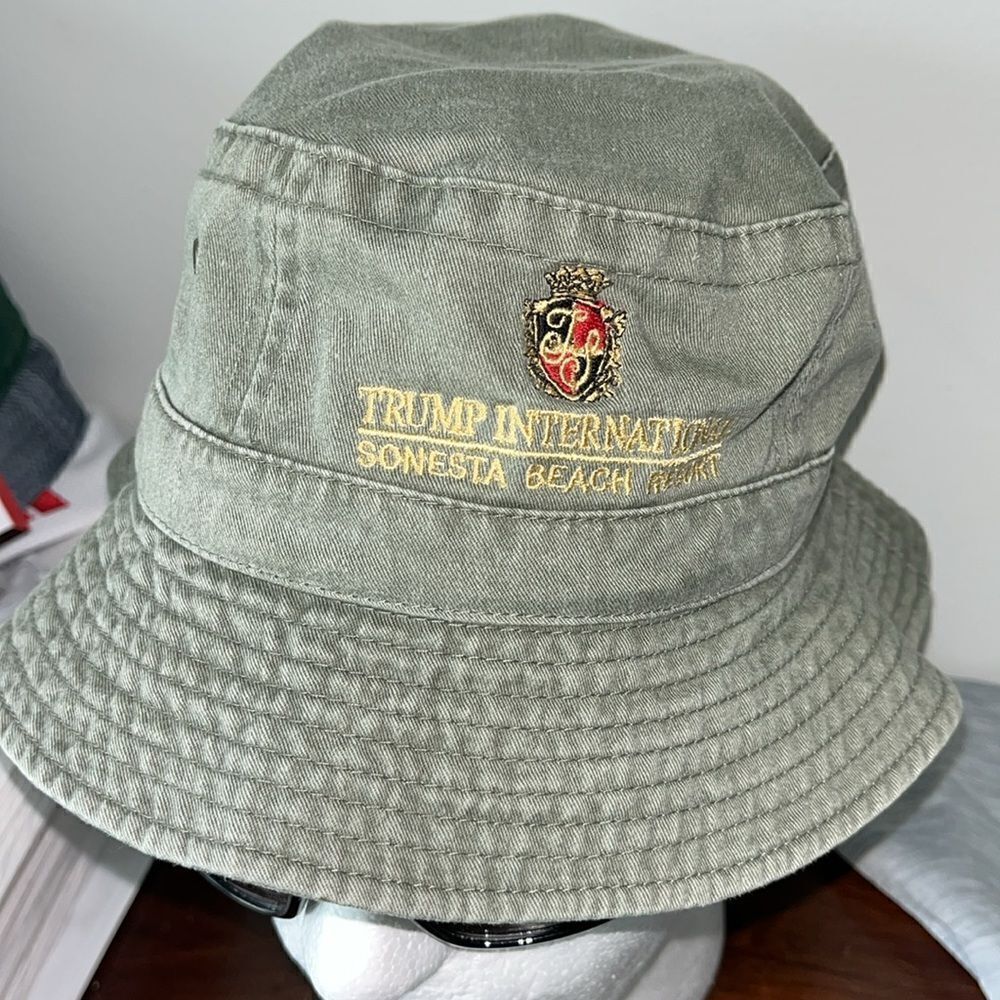 Kids youth Trump International Sonesta beach Resort Miami Florida cap hat S/M
